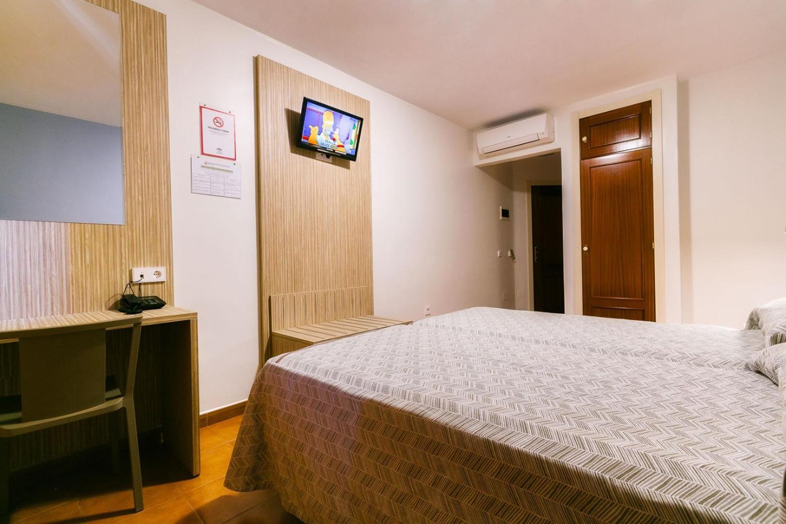 Hotel Galicia Фуeнхирола Екстериор снимка