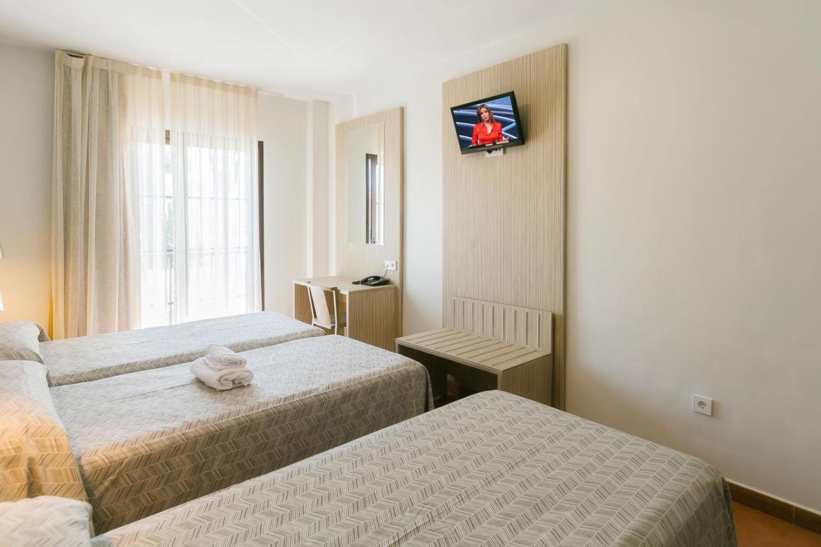 Hotel Galicia Фуeнхирола Екстериор снимка