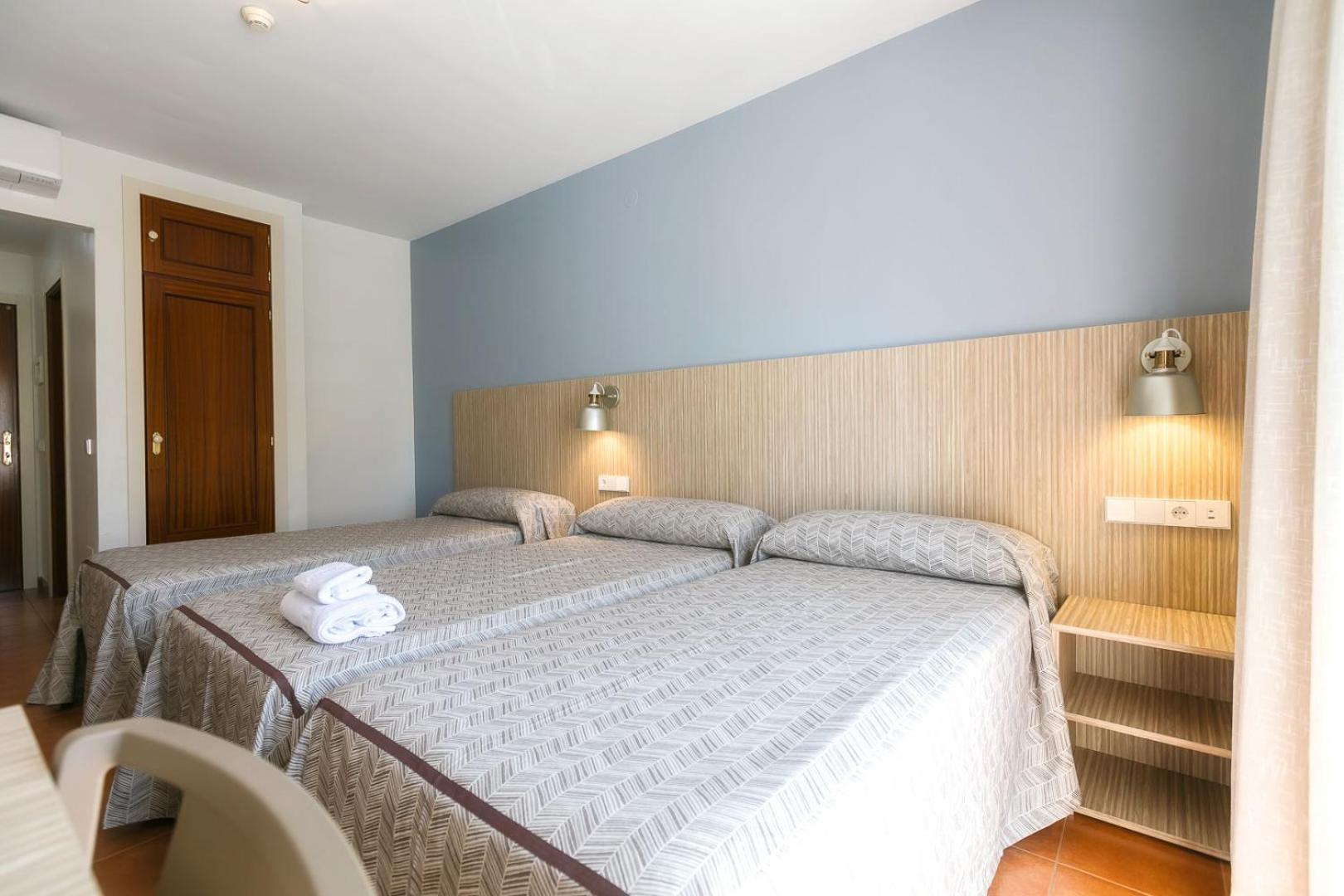 Hotel Galicia Фуeнхирола Екстериор снимка