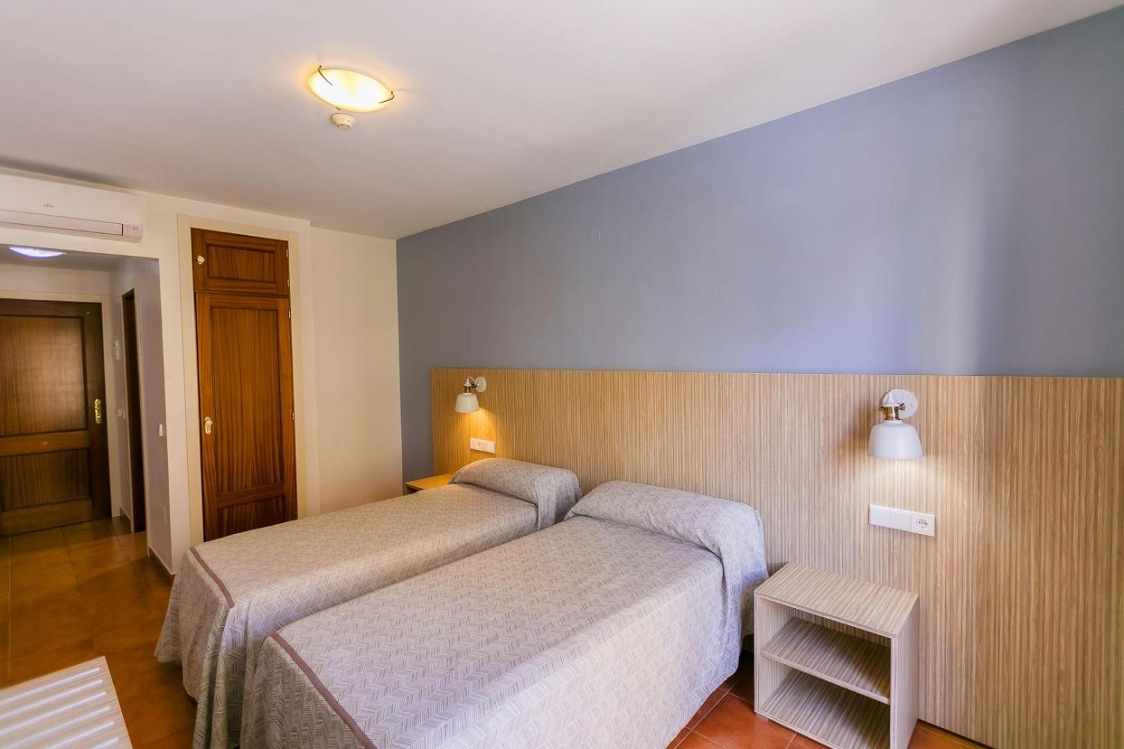 Hotel Galicia Фуeнхирола Екстериор снимка