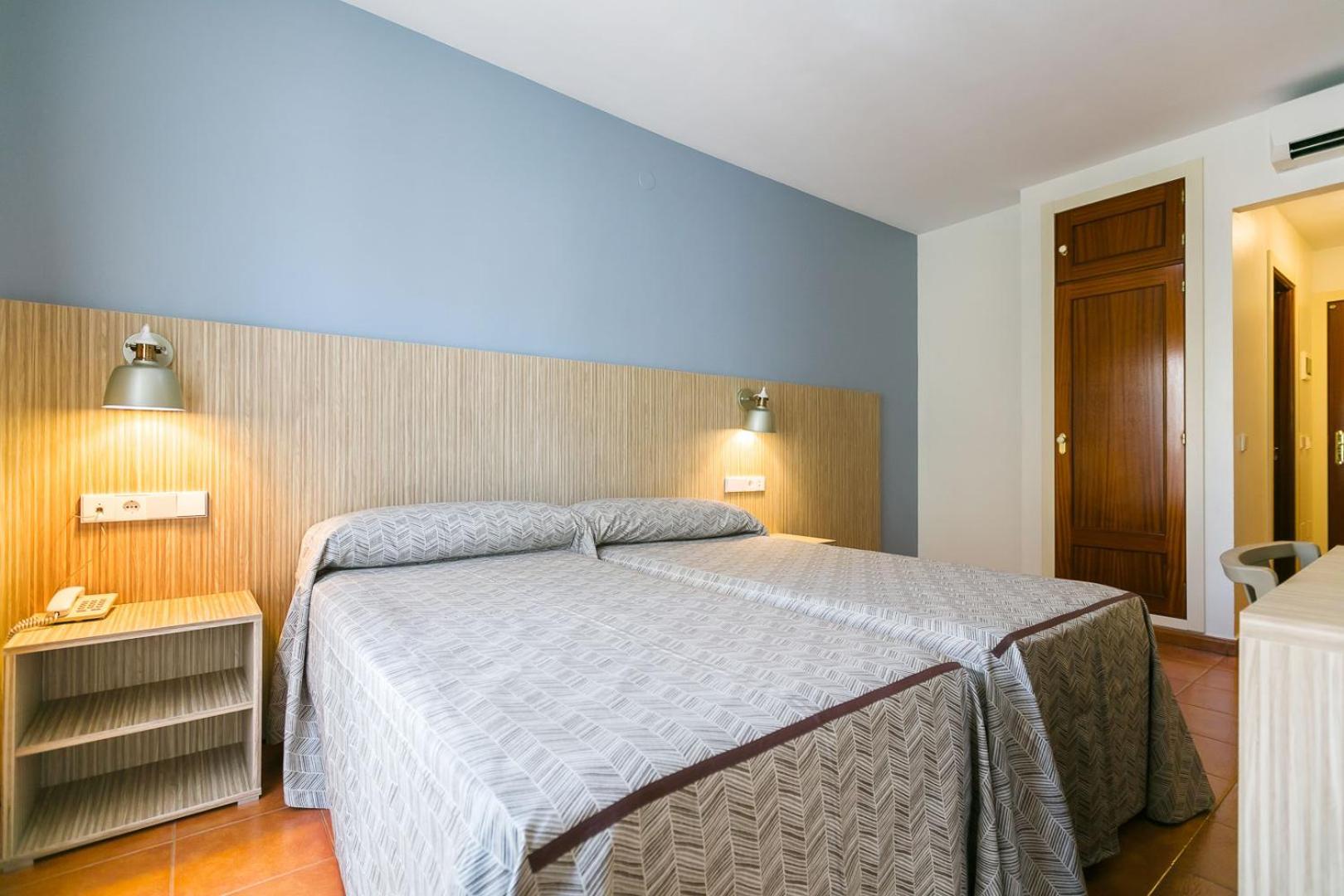 Hotel Galicia Фуeнхирола Екстериор снимка